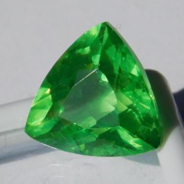 Prirodan 10.02kt trillion Peridot 12x12x7mm sa kutijom i certifikatom