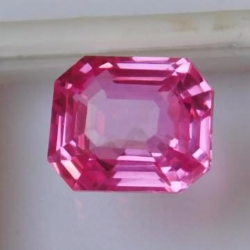 Prirodan 9.12kt Octogon cut Safir sa kutijom i certifikatom