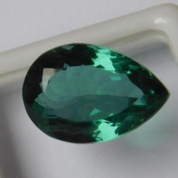 prirodan 9.96kt zeleni Ametist 16x11x8mm kutija i certifikat