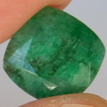 Prirodan velik 14.25kt cushion afrički Smaragd 15x15x8mm