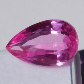 Prirodan VVS 7.87kt kruškasti Safir 15x9x5mm sa kutijom i certifikatom