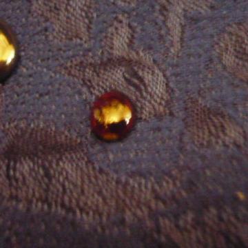 RUBIN BRUŠENI MANJI KAMEN 0,5 X 0,5CM