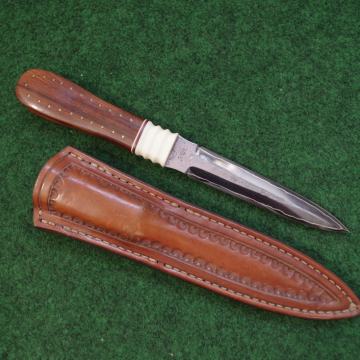 JOHAN GUSTAFSSON NOŽ