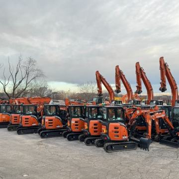 HITACHI NOVI I RABLJENI STROJEVI