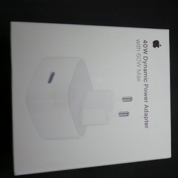 Apple  40W Dynamic Power Adapter