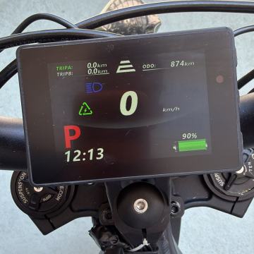 E RIDE PRO SR  registriran PRILIKA samo 850km