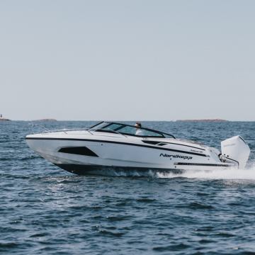 NORDKAPP NOBLESSE 720 + MERCURY F200XL DS
