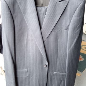 Armani novo muško odijelo