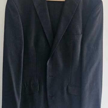 Benvenuto muško odijelo veličina XL