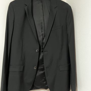 Calvin Klein odijelo 52