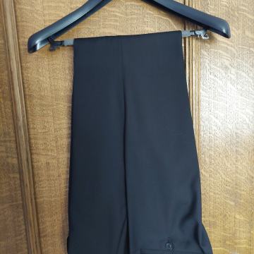 DI CAPRIO crne muške hlače + košulja - veličina 52 - novo!