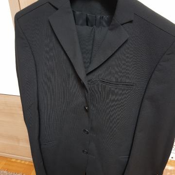 FM odijelo veličine 44