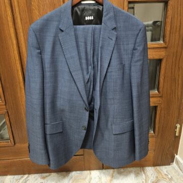 Hugo Boss odijela, 54