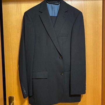 Hugo Boss odijelo vel. 50