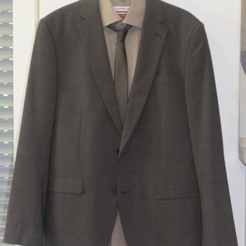 Kvalitetno odijelo vel.M