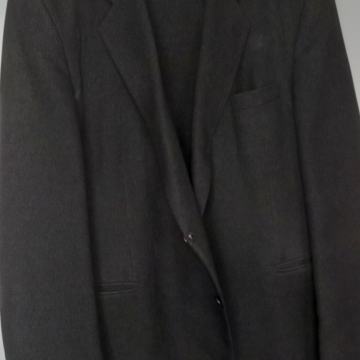 Muško odijelo crne boje vuna veličina 54 povoljno