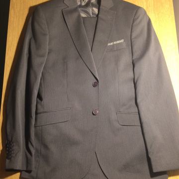 Muško odijelo Slim fit 46-S