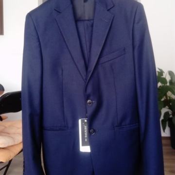 Muško Galileo odijelo veličine 46, tamno plavo