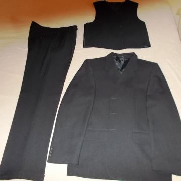 Muško odjelo tamno sivo trodjelno 50/52