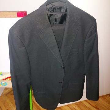 Muško Varteks odijelo, vel.50