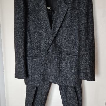 NOVO MUŠKO vuneno KAMENSKI odijelo vel.192