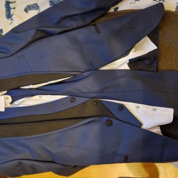 Odijelo veličina 48