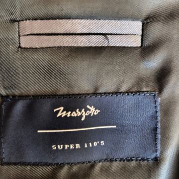 P: Prodajem 2 Varteks sakoa