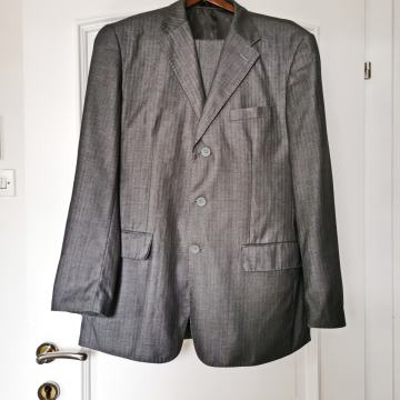 Sivo tanje muško odijelo original Ermenegildo Zegne broj  54