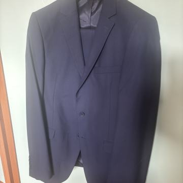 Tamno plavo odijelo br. 50