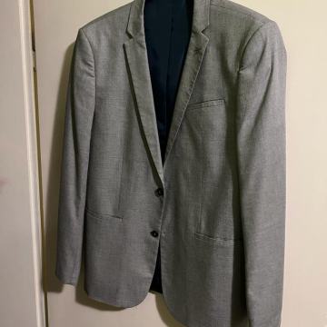 ZARA SIVO ODIJELO vl. 52/vl.44