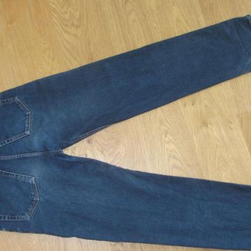 GIORGIO ARMANI JEANS HLACE W34 L34 TOP STANJE