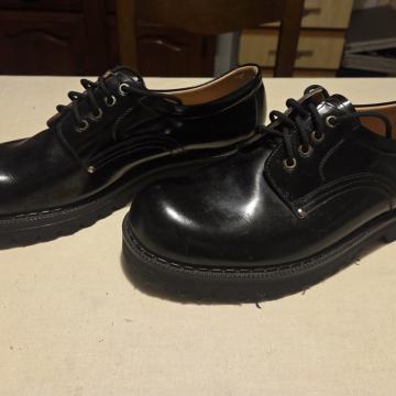 ABETONE STIGO crne kožne lakirane cipele