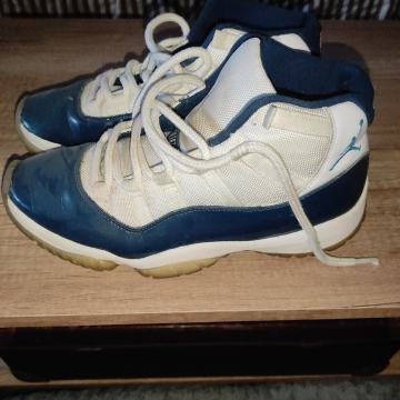 Air Jordan 11