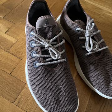 Allbirds tenisice broj 47