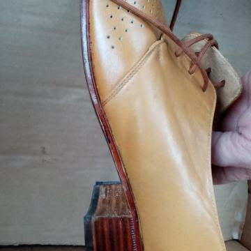 Astra br.44 kožne kvalitetne elegantne cipele