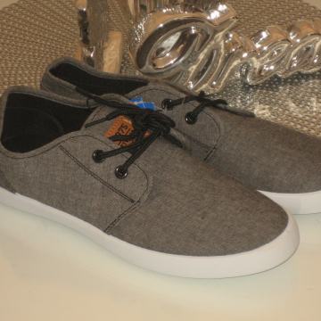 SIVE CIPELE BR. 42   - S ETIKETOM