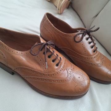 Broker kozne Cipele br 45