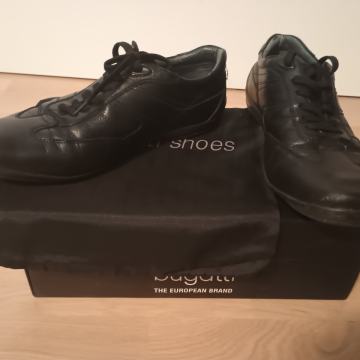 Bugatti cipele muške 43 broj