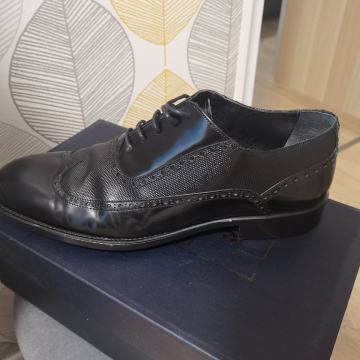 cipela lakirane kožne