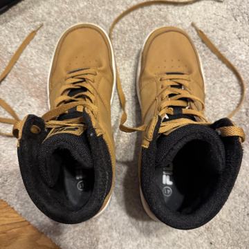 Cipele duboke Fila broj 41