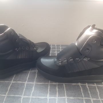 Cipele gojzerice čizme