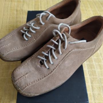 Cipele muške "Tusli" 43 nove u kutiji -Prekrasne ljetne