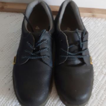 Cipele radne br 44