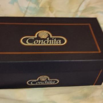 Conchita Mokasinke, nove, br. 42