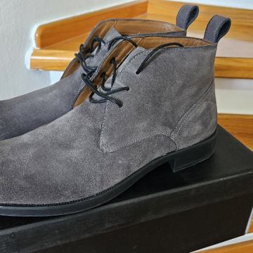 desert shoes lawrence gray