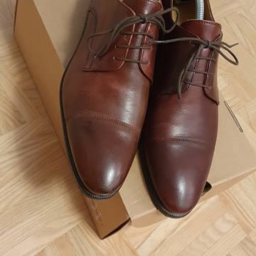 Elegantne muške oxford cipele