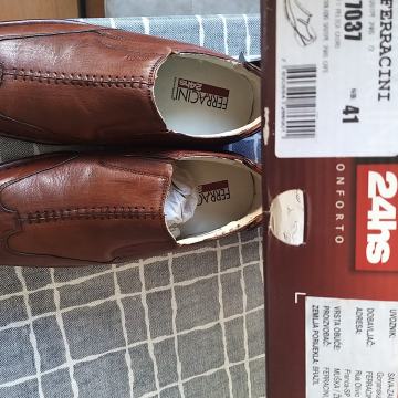 Ferracini 24h kozne cipele 41 novo nekoristeno