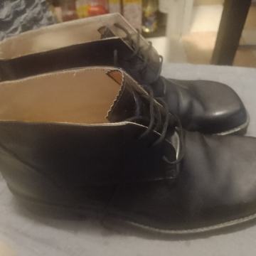 Gallus br.45 kožne kvalitetne gležnjače vrlo udobne