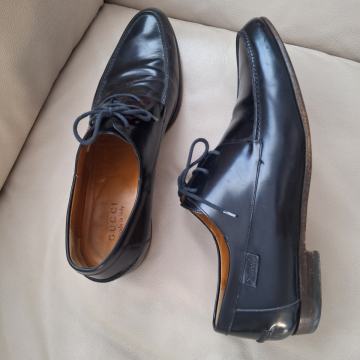 GUCCI kozne cipele br 43.5