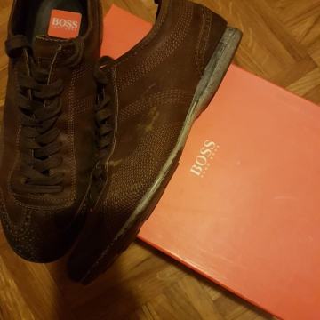 Hugo Boss cipele,41,koža,malo nošene,orginal!